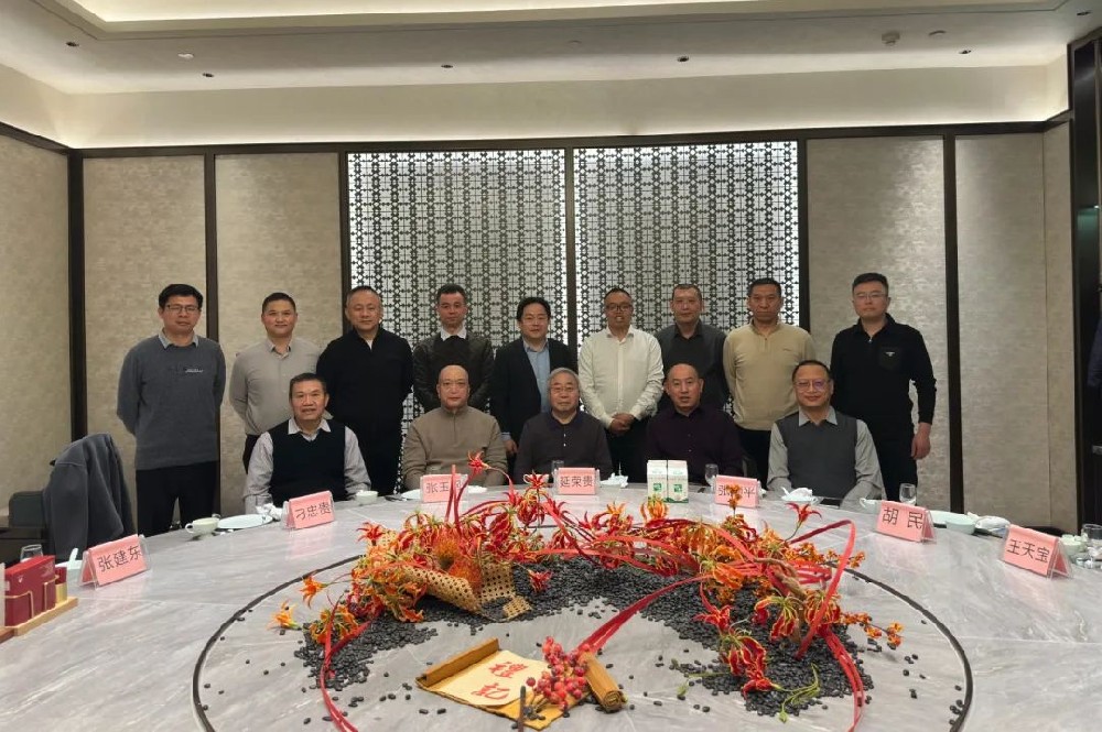 青島市東營(yíng)商會(huì) · 墾利區(qū)“旺年會(huì)” | 鄉(xiāng)誼為墨繪新章