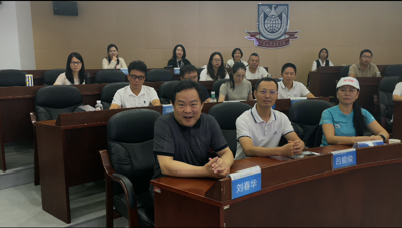 劉春華授課暨南大學(xué) | 從爆品打造到通路破局