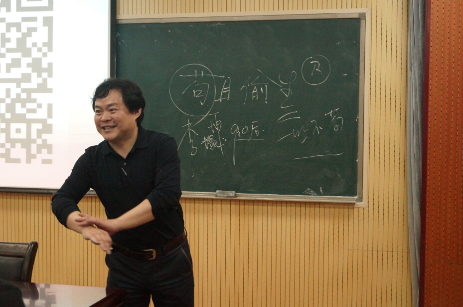 華商智業(yè)董事長劉春華為青島科技大學營銷專業(yè)學生舉辦營銷模式主題講座