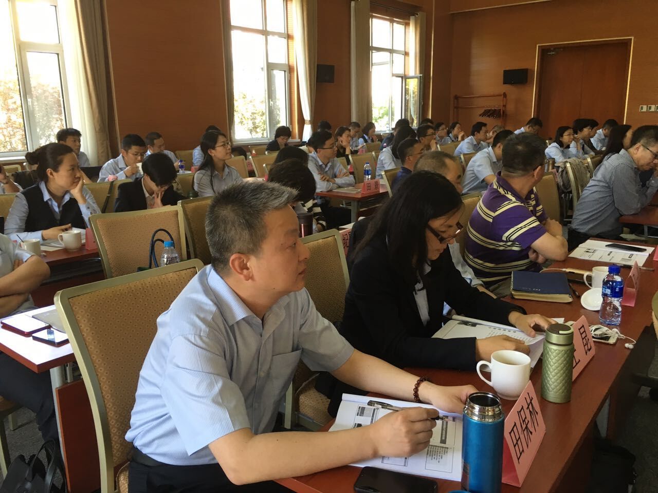 華商智業(yè)解讀李嘉誠的公關能能力